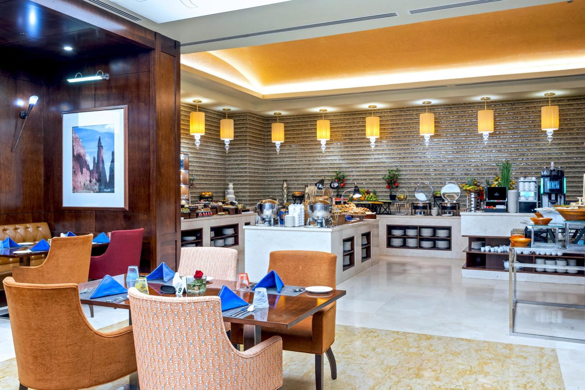 Grand Millennium Tabuk Otel Dış mekan fotoğraf