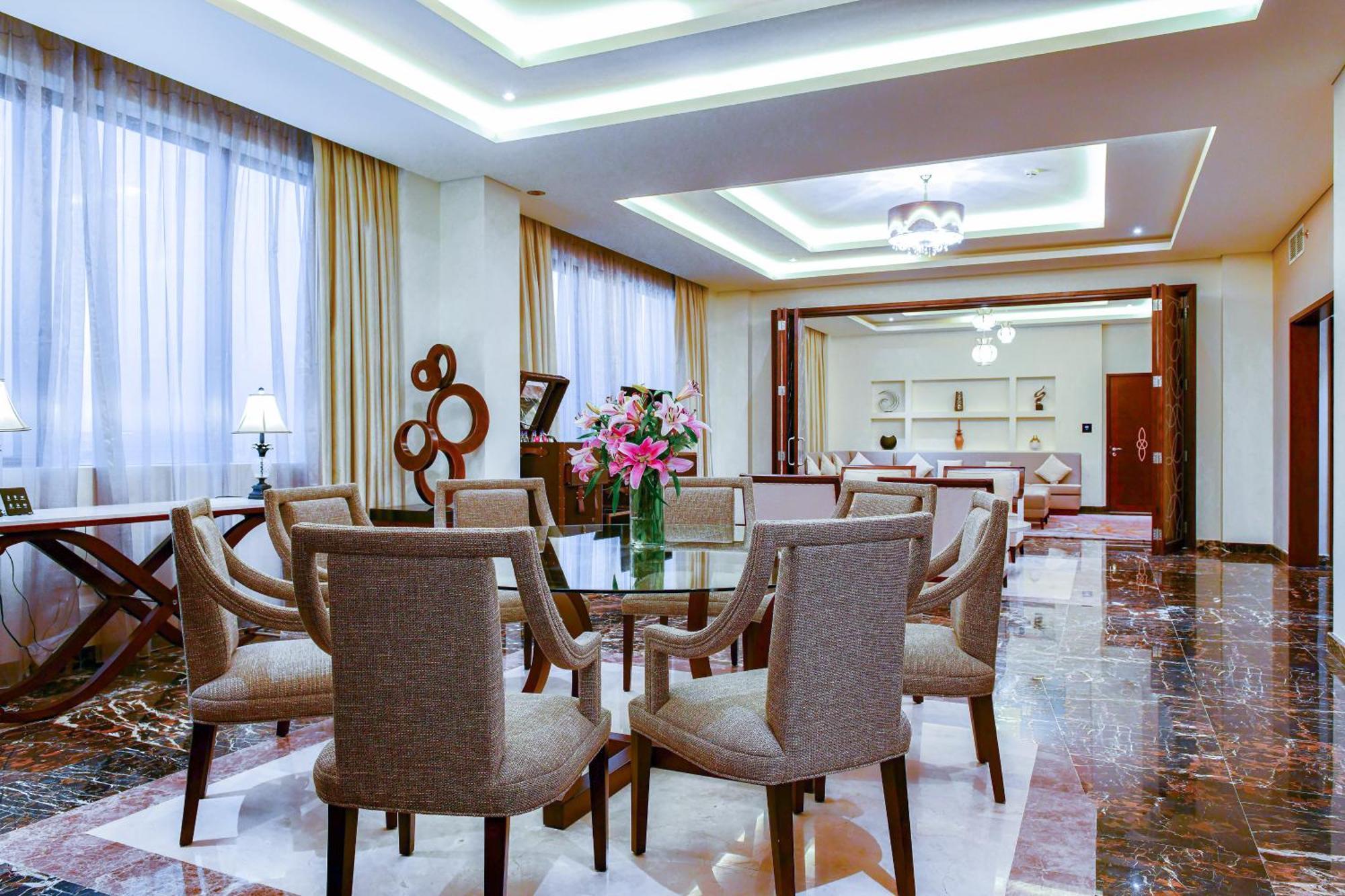 Grand Millennium Tabuk Otel Dış mekan fotoğraf