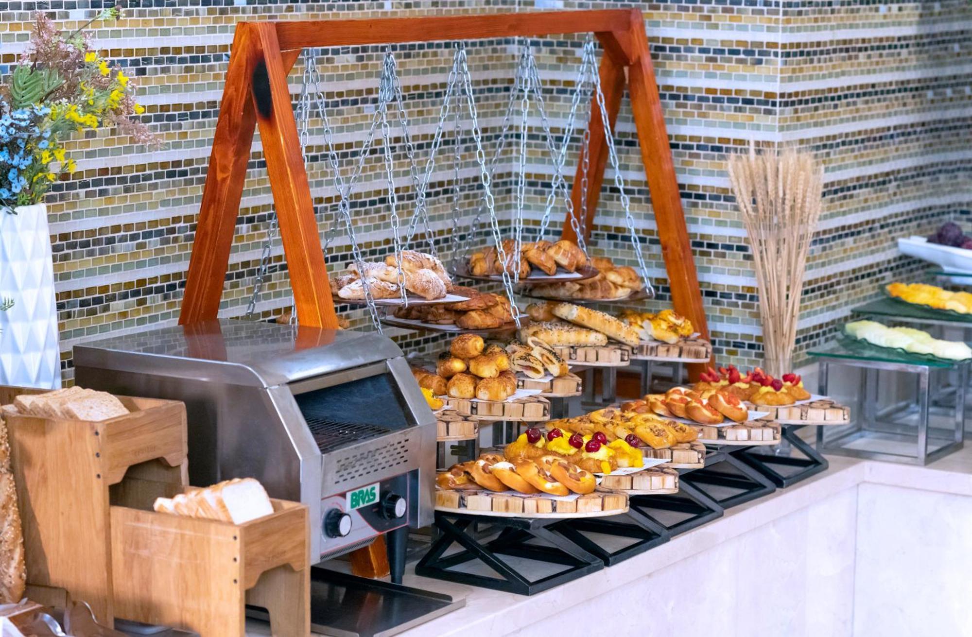 Grand Millennium Tabuk Otel Dış mekan fotoğraf